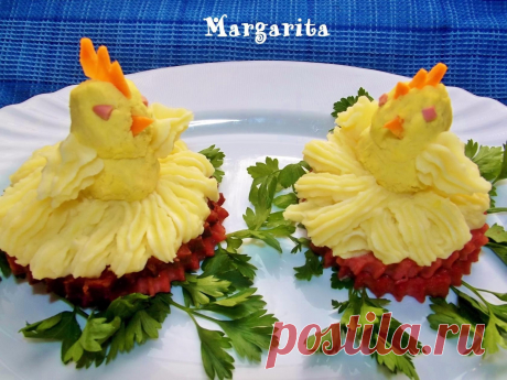 МИЛЫЕ ЦЫПЛЯТА !!!  **Вар/колбаса - по кругу фигур/ножом, на круги, и обжарь. На эту основу: карт/пюре -из конд/мешка. Цыплята- карт/пюре с желтком.