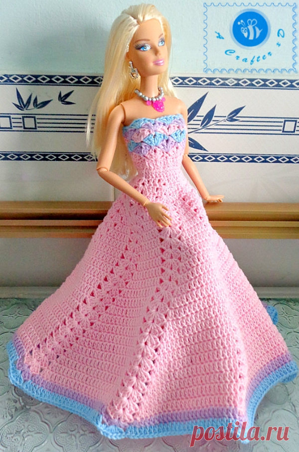 Crochet fashion doll strapless gown - Maz Kwok's Designs