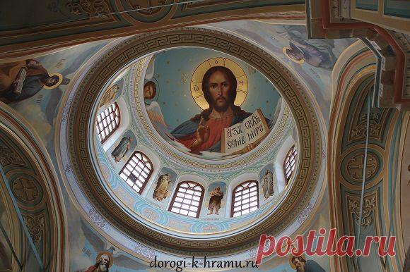 Старица. Свято-Успенский монастырь. Купол Троицкой церкви|