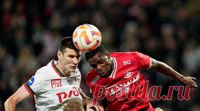 Сенников считает, что «Локомотив» сыграл беззубо в атаке в матче со «Спартаком». Двукратный чемпион России в составе «Локомотива» Дмитрий Сенников считает, что железнодорожникам не хватило характера для победы в большинстве над «Спартаком» в матче 14-го тура чемпионата России по футболу. Читать далее