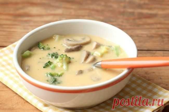 Сырный суп с брокколи и шампиньонами
