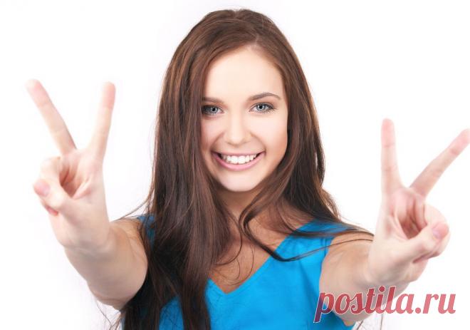 Как поверить в свои силы? Вся проблема кроется в неуверенности в себе. Перед тем, как что-то ответить на публике, да и вообще, совершить какой-то поступок в жизни, у человека в голове рисуется схема дальнейших событий. У большинства, к сожалению, исход вырисовывается фатальным. Почему?Есть множество факторов.Ваша семья. Хорошо, когда родители мыслят позитивно и подбадривают.Ваше окружение. Возможно, Вы общаетесь с людьми, которые постоянно Вас прессингуют и критикуют