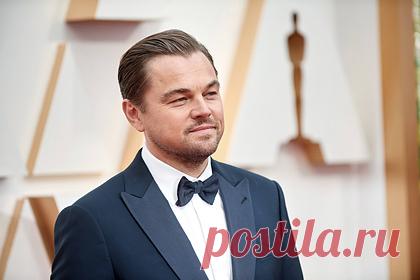 Леонардо Ди Каприо отказался сниматься в обнаженной сцене с Мерил Стрип. Американский актер Леонардо Ди Каприо во время работы над фильмом «Не смотрите наверх» отказался сниматься в обнаженной сцене с артисткой Мерил Стрип. По словам режиссер Адама Маккея, Ди Каприо не понравилась эта идея, так как он считает Стрип большой звездой и значимым человеком в индустрии.