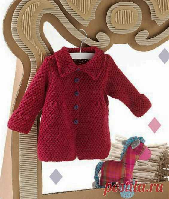 Вязаное пальто для девочки.