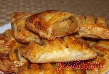 Кулинария &gt;СЛОЙКИ С ЯБЛОКАМИ