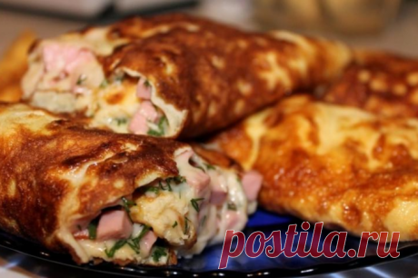 Мой муж научил меня готовить такой быстрый, но вкусный и сытный завтрак: Омлет - рулет с начинкой