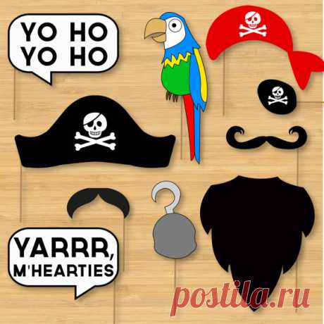 DIY Pirate Foto Booth Props  Schnurrbärte von TheDapperFoxDesigns
