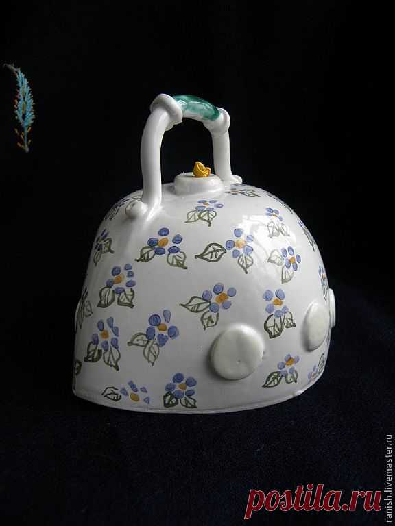 Купить Колокольчик-утюг, маленький в интернет магазине на Ярмарке Мастеров Купить или заказать Колокольчик-утюг, маленький в интернет магазине на Ярмарке Мастеров. С доставкой по России и СНГ. Срок изготовления: 2 недели. Материалы: фаянс, Пигмент, эмаль. Размер: 9х7 см