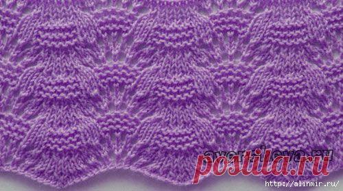 Вязание. Нежный волнистый узор спицами