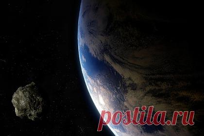 Астероид размером с Эйфелеву башню приблизится к Земле. Астероид размером с Эйфелеву башню приблизится к Земле в декабре. Объект под названием 4660 Nereus получило классификацию как потенциально опасный астероид. Его длина составляет 330 метров. Небесное тело максимально приблизится к планете 11 декабря и пролетит на расстоянии 3,9 миллиона километров.