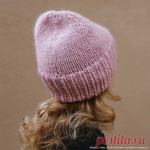 Ловите перевод шапочки!
Шапка Ben's Hip Beanie от Paula Leme

Перевод Russa_N
#мой_перев
Использовала фото нашей участницы Ольга Сидорова