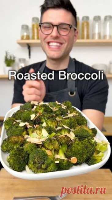 Dies enthält ein Bild von: Roasted Broccoli - The Plant Based School