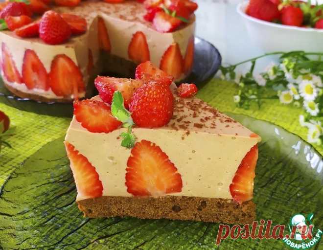 Творожный муссовый торт с клубникой – кулинарный рецепт