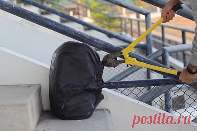 Как застраховать себя от кражи: созданы специальные чехлы «антивор» для рюкзаков и сумок | Чёрт побери Option Pack Save Cover – чехол для рюкзака с функцией «антивор» из сверхпрочного материала Путешествие. От одного этого слова веет приключениями, вдохновением и красивыми фотографиями. Но в дороге зазевавшегося туриста подстерегает и немало опасностей. Самая распространённая – воры, которые воспользуются любой возможностью умыкнуть оставленный без присмотра багаж или неза...