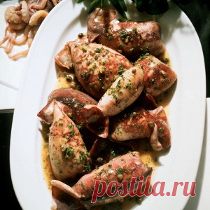 Кальмары, фаршированные грибами и сыром рецепт – основные блюда