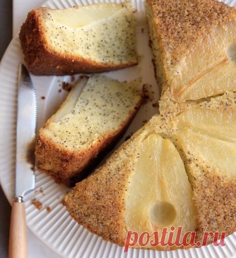 Сливочный пирог с грушами и маком • Dolce Vita Blog Ароматный мягкий пирог со сливочным маслом, сочными карамельными грушами и маком. Простой рецепт с пошаговыми фото. Что приготовить из груш?