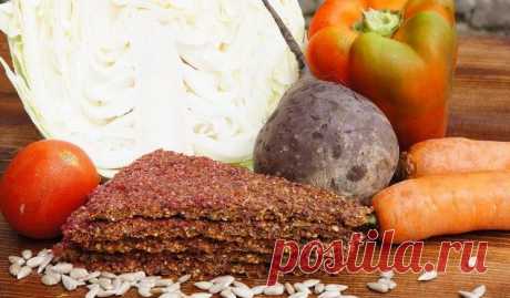 Сыроедные хлебцы в домашних условиях: вкусные рецепты Рецепты сыроедных хлебцев, которые готовятся в домашних условиях с дегидратором и без него, с проростками, с нутом, с семенами льна и овощами.