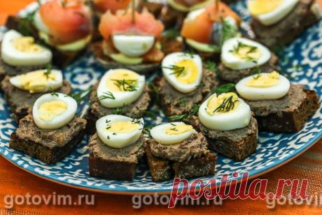 Тартинки с перепелиными яйцами и паштетом. Рецепт с фото / Готовим.РУ