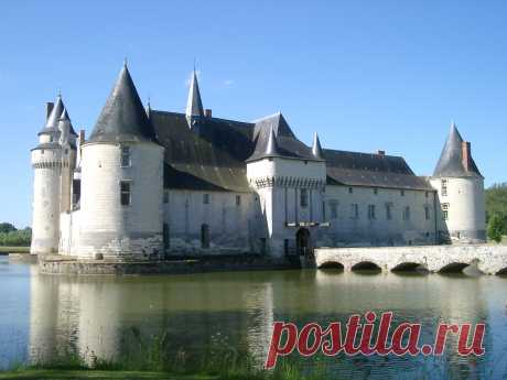 Замки Франции:Плесси -Бурре(Château du Plessis-Bourré)