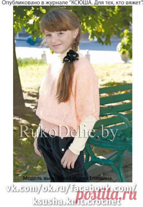 Жилет «летучая мышь», вязанный на спицах.