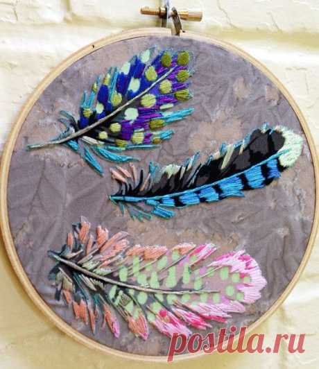 Feathers Falling Slowly Hoop