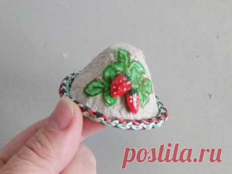 Шляпка для домовенка