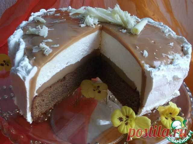 Карамельный торт с ореховой нугой.