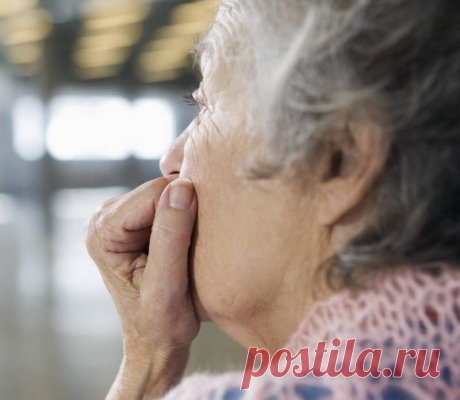Если у вашего близкого деменция. Памятка для родных Ужас в том, что вылечить деменцию нельзя, но её можно ОСТАНОВИТЬ. Потому, если вы старше 50 лет, ваш визит к геронтологу, врачу занимающемуся старением, должен стать регулярным. Проще поймать в начале и начать курс таблеток, чем превратить свою жизнь и жизнь родственников в ад.