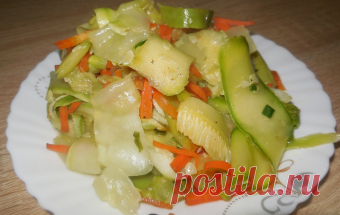 Быстро и вкусно, рецепт кабачков за считанные минуты Больше не нужно долго стоять у плиты и жарить кабачки. Этот рецепт приготовления сэкономит ваше время. Буквально 10 минут и у вас готовая закуска! Получается нежная, вкусная с ноткой остроты. Обязател…