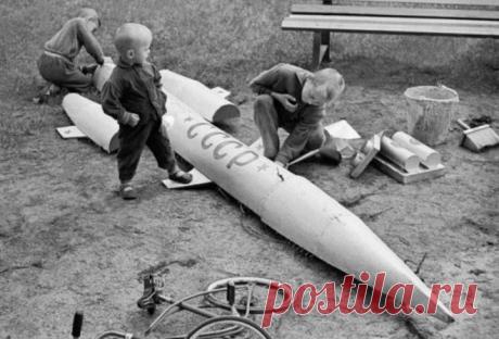 Наша история в архивных фотографиях | Современное искусство