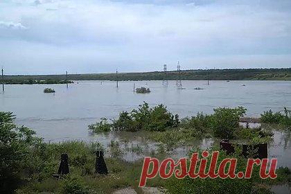 Украина назвала невозможным расследование разрушения Каховской ГЭС. Постоянный представитель Украины при ООН Сергей Кислица рассказал, что на сегодняшний день в условиях продолжающихся военных действий между Россией и Украиной полноценное проведение расследования чрезвычайного происшествия на Каховской гидроэлектростанции не представляется возможным.