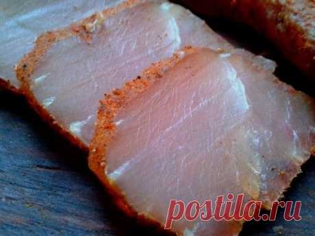 Сыровяленая куриная грудка, проще не бывает....