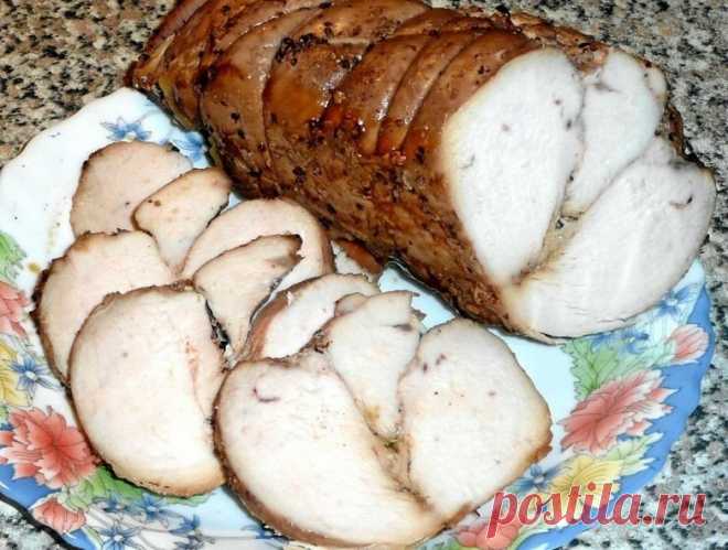 Пастрома из куриной грудки в винном маринаде