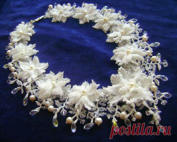 Бисероплетение : Мастер-класс по созданию колье "Свадебные цветы"