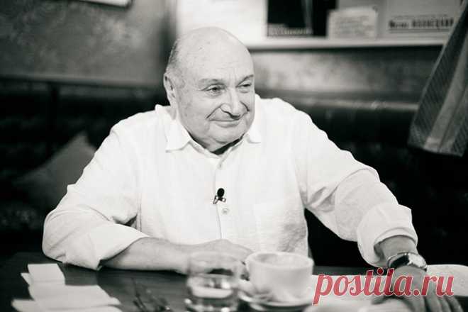 Михаил Жванецкий: «Очерк о красивой женщине». Как же точно подмечено! Красивая женщина – достояние нации...