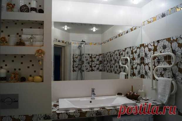 Нарядный интерьер в ванной комнате