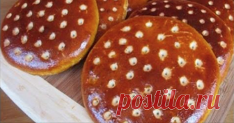 Сметанные лепешки — блестящие, румяные и очень вкусные!