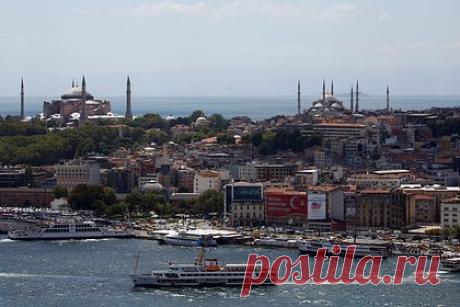 Тревел-блогерша побывала в Турции и раскрыла истинное отношение к русским. Тревел-блогерша отдохнула в Турции и раскрыла истинное отношение местных жителей к российским туристам. «В целом турки все так же гостеприимно относятся к нам, туристам из России, хотя некоторые города прям заточены под европейцев», — выразила мнение путешественница в личном блоге.