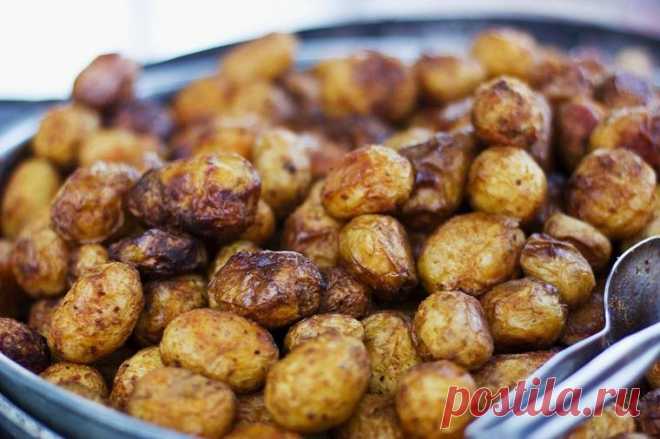Od sada ćete samo ovako spremati mladi krompir: Najukusniji recept, uspeva svaki put! | Trpeza | Stil magazin