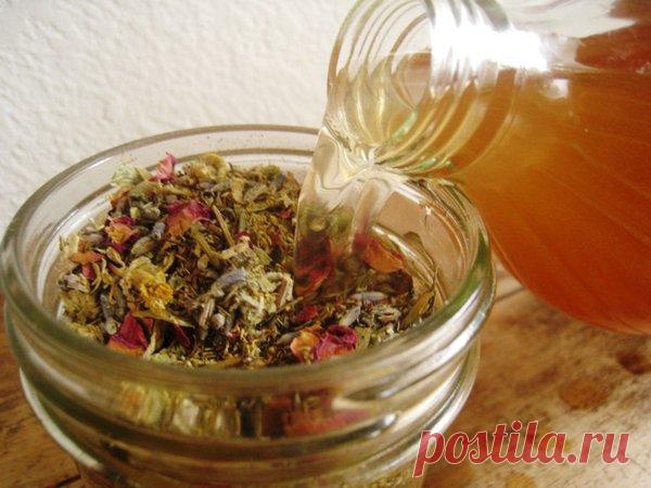 Отвар трав для укрепления сосудов от Сибирских Ведунов

Отвар на основе сочетания целебных трав поможет вам укрепить сосуды, особенно это актуально для страдающих сахарным диабетом и вегетососудистой дистонией, а также всем тем, кого мучают головные боли от перенапряжения и стресса.

Целебный травяной отвар – уникальный рецепт:

Необходимо смешать в равных пропорциях пустырник, зверобой, корни валерианы и листья мелиссы, две столовые ложки смеси трав залить 300 мл кипящей ...