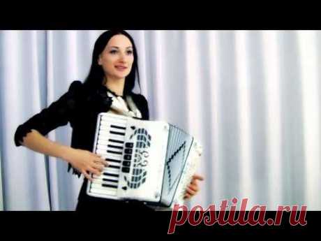 Легендарная исполнительница на аккордеоне. - YouTube