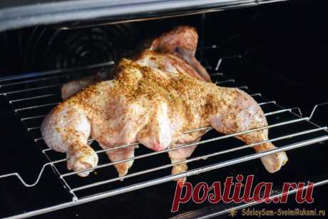 Приготовить курицу-гриль можно и в обычной духовке, где нет этой функции Как приготовить курицу-гриль в духовке, если в ней специального вертела и функции аэрогриля? Да очень просто - на решетке. Получается очень вкусно и ни чуть ни хуже. Жареная корочка и аромат соответствующие. Такой способ приготовления всегда более полезнее, так как лишний жир стекает вниз.