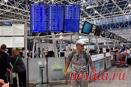 Правительство России захотело отменить визы с несколькими странами. Правительство России захотело отменить туристические визы с несколькими странами, в частности с Саудовской Аравией (СА), Кувейтом, Оманом, Бахрейном и Малайзией в 2024 году. Об этом рассказали в пресс-службе Минэкономразвития. По словам представителей ведомства, работа в этом направлении уже ведется.