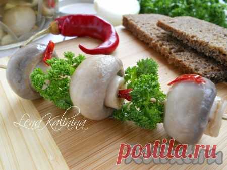 Шампиньоны, маринованные по-домашнему