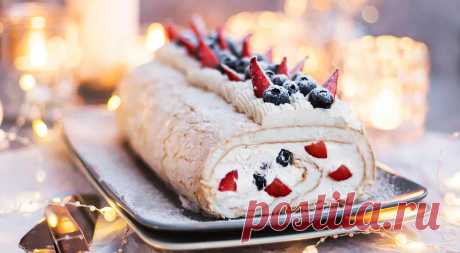 Меренговый рулет: ошибки при приготовлении — читать на Gastronom.ru Меренговый рулет — один из хитов мировой выпечки: он присутствует в меню практически каждой кондитерской. Но его можно приготовить и дома: стоит один раз разобраться во всех тонкостях, и десерт будет получаться легко и быстро. Расскажем, как приготов - статья на кулинарном сайте Gastronom.ru