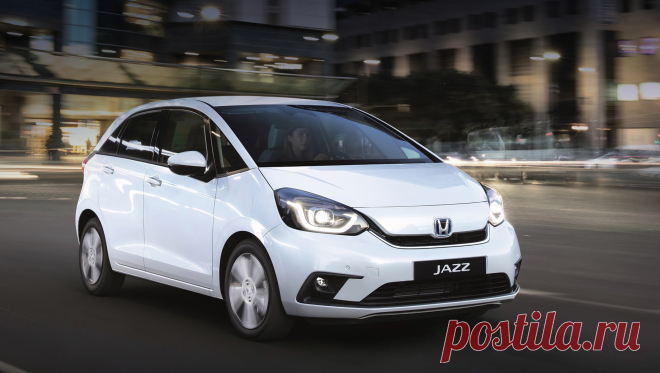 Европейская Honda Jazz предъявила характеристики Внешних отличий евроверсии от японской не видно. Jazz остался в прежних габаритах: длина — 3995 мм, ширина — 1695, высота — 1515, колёсная база — 2530