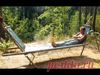 Лесная кровать – лежак из мешков и жердей