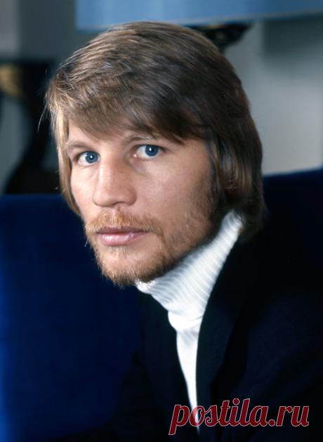 Майкл Йорк, 27 марта, 1942