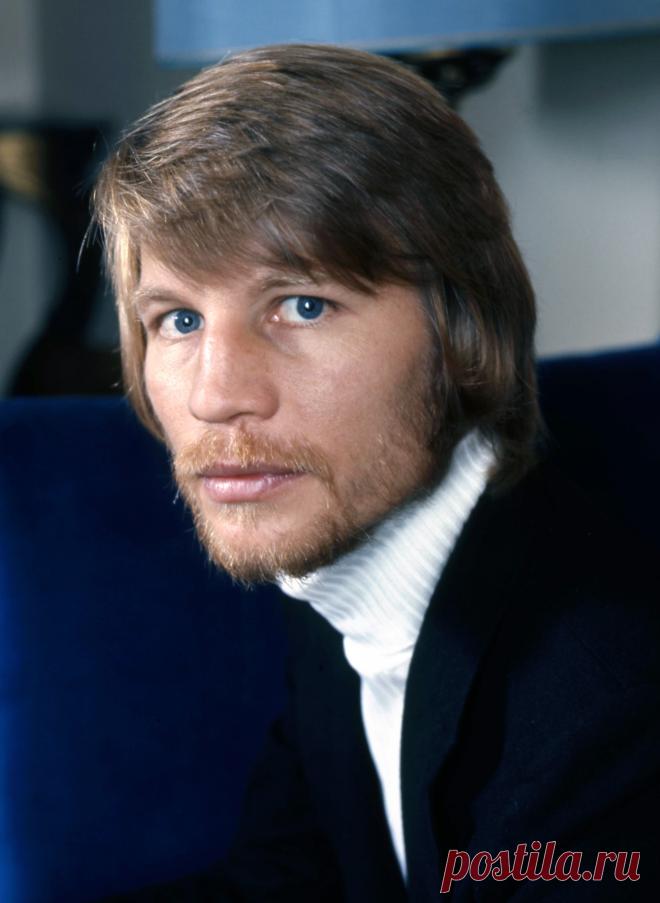 Майкл Йорк, 27 марта, 1942