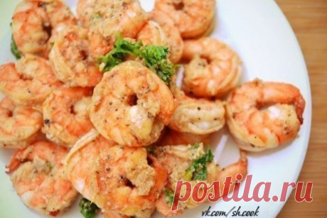 Креветки с чесночным соусе
